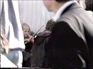RussiaChildHomles.JPG (46745 bytes)